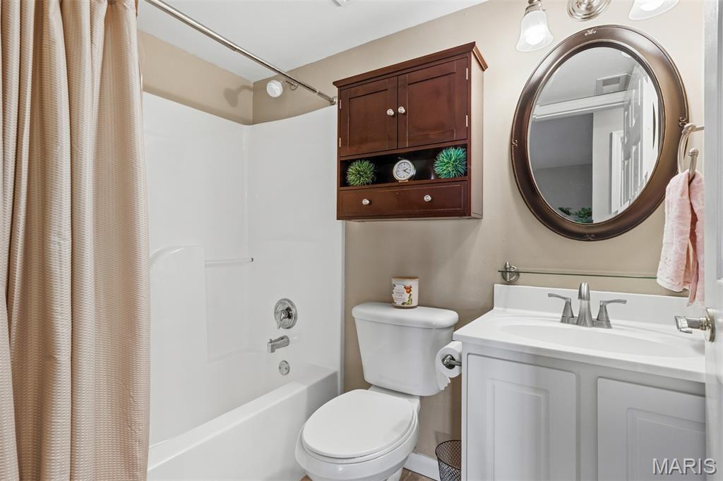 Towne Square Condo 3 - Residential