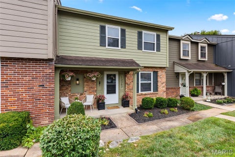 Photo of 13362 Hiddencrest Lane, Ballwin, MO 63021 (MLS # 26044069)