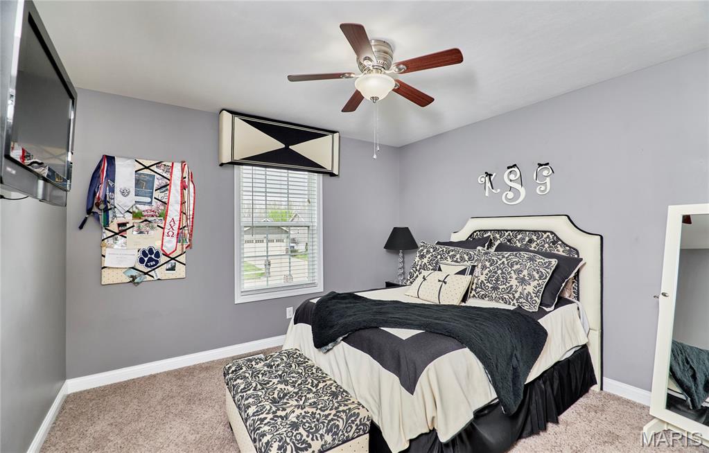 VLGS AT PRAIRIE BLUFFS - Residential