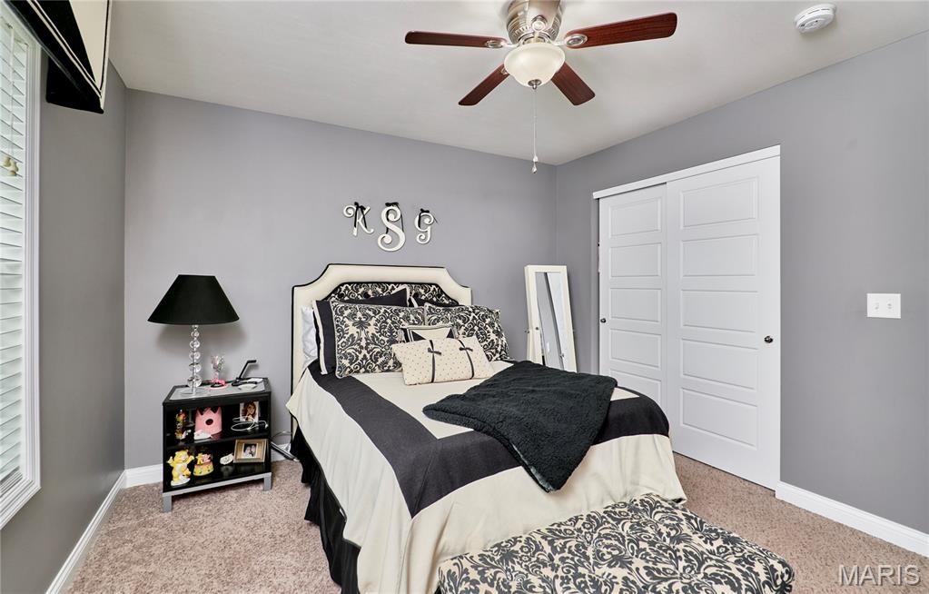 VLGS AT PRAIRIE BLUFFS - Residential