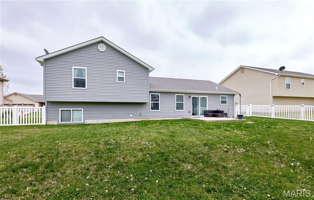 VLGS AT PRAIRIE BLUFFS - Residential