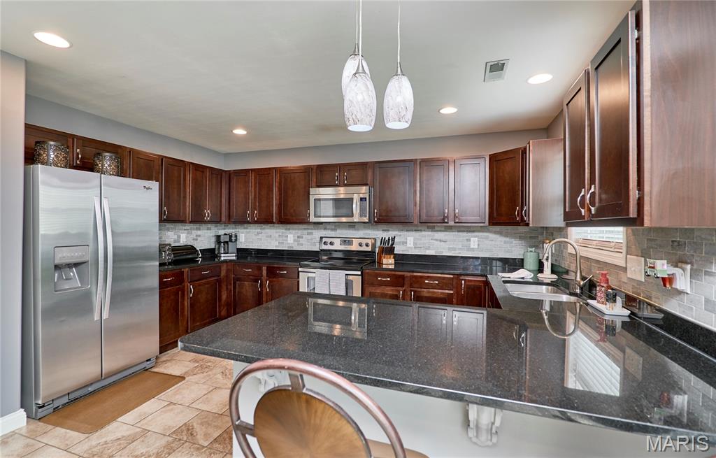 VLGS AT PRAIRIE BLUFFS - Residential