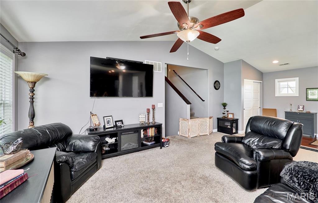 VLGS AT PRAIRIE BLUFFS - Residential