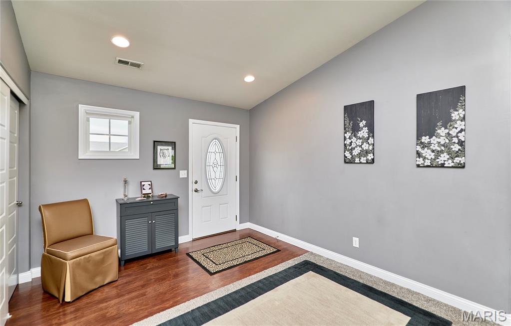 VLGS AT PRAIRIE BLUFFS - Residential