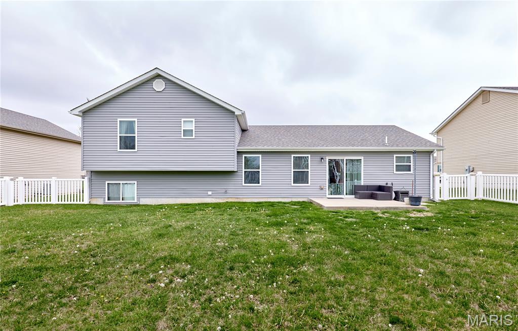 VLGS AT PRAIRIE BLUFFS - Residential