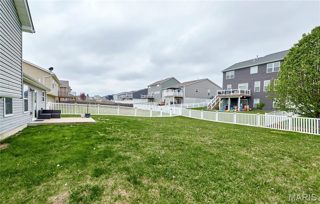 VLGS AT PRAIRIE BLUFFS - Residential