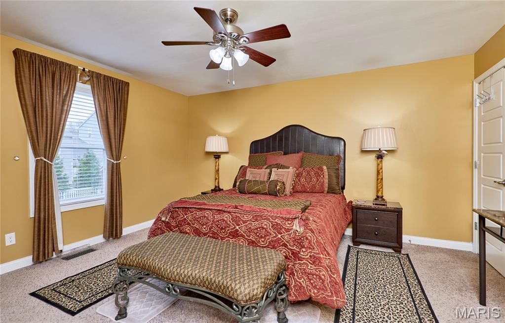 VLGS AT PRAIRIE BLUFFS - Residential