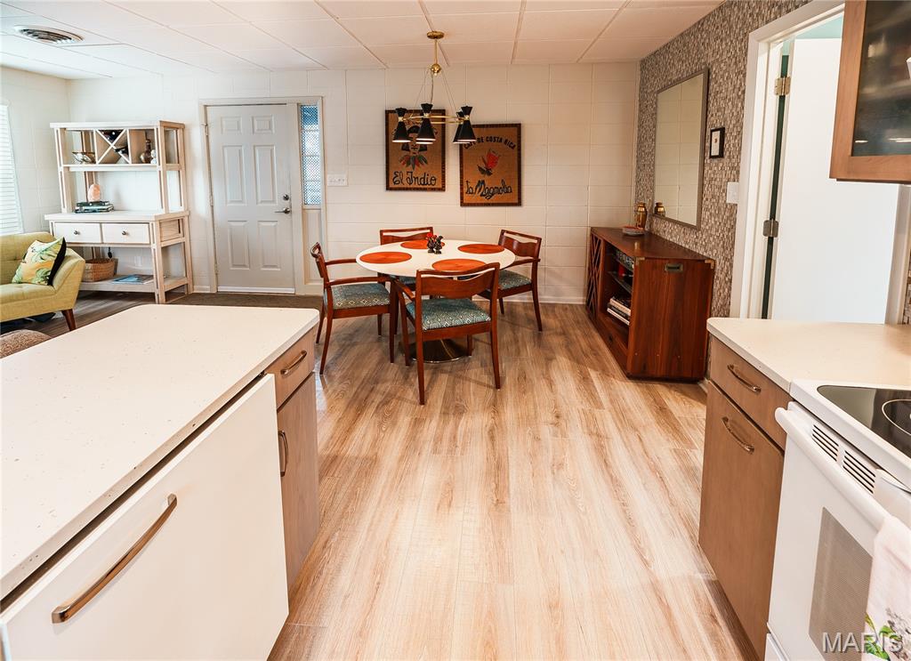 Longview Place - Commercial Sale