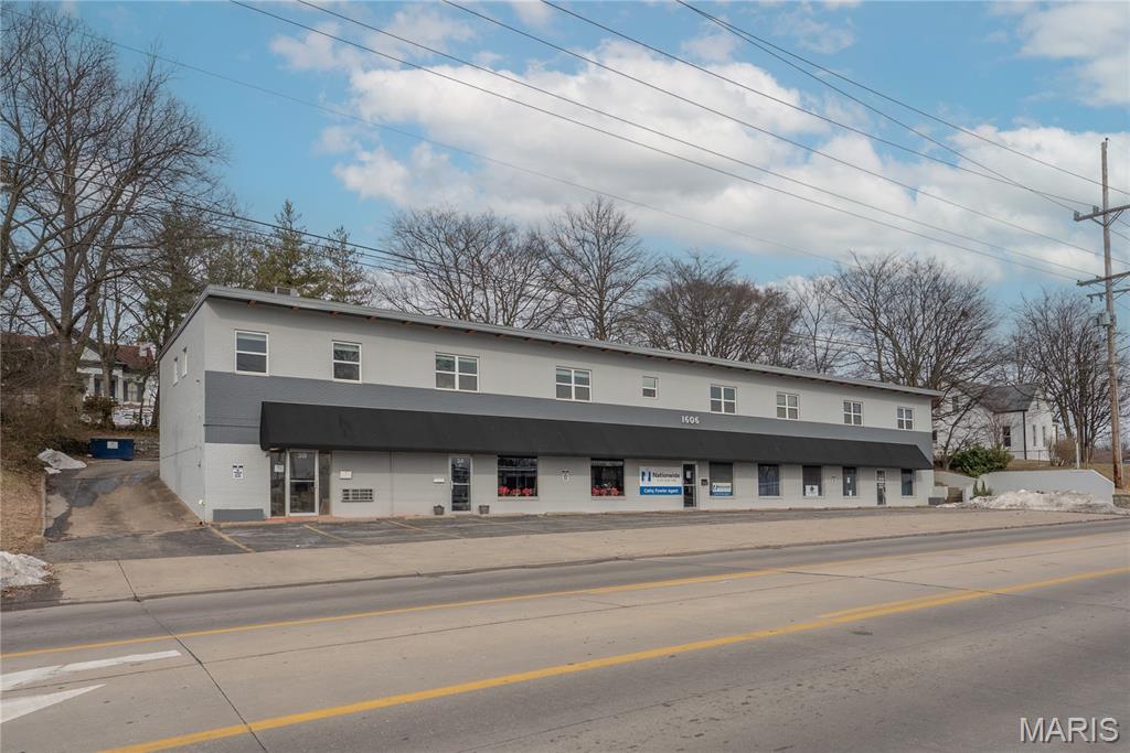 Longview Place - Commercial Sale
