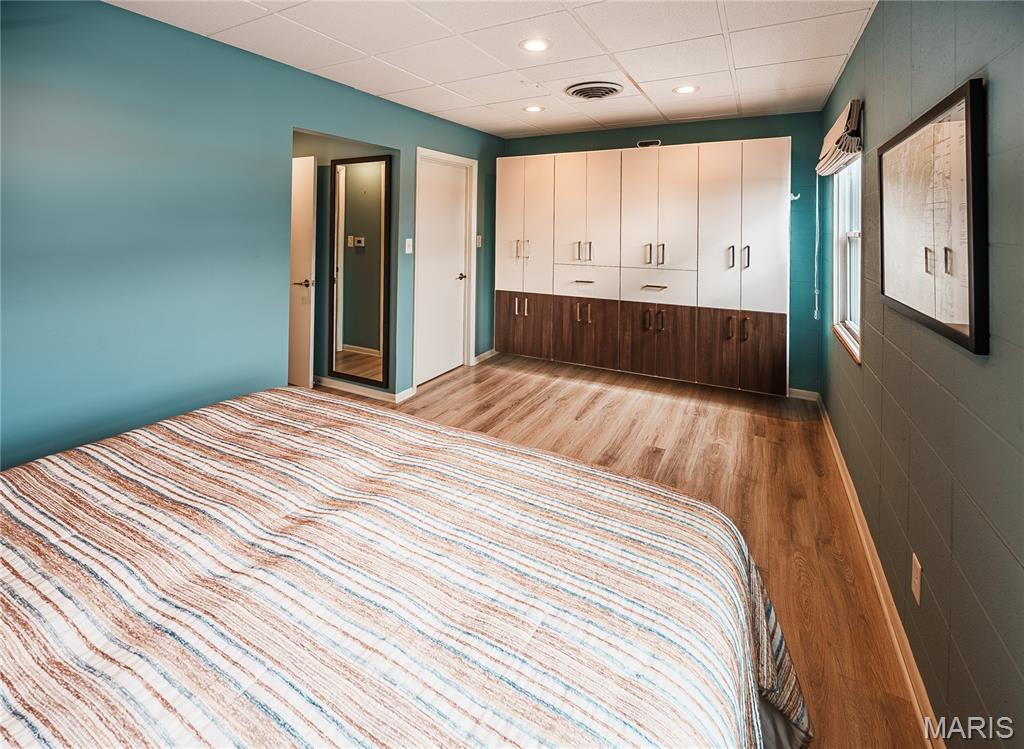 Longview Place - Commercial Sale