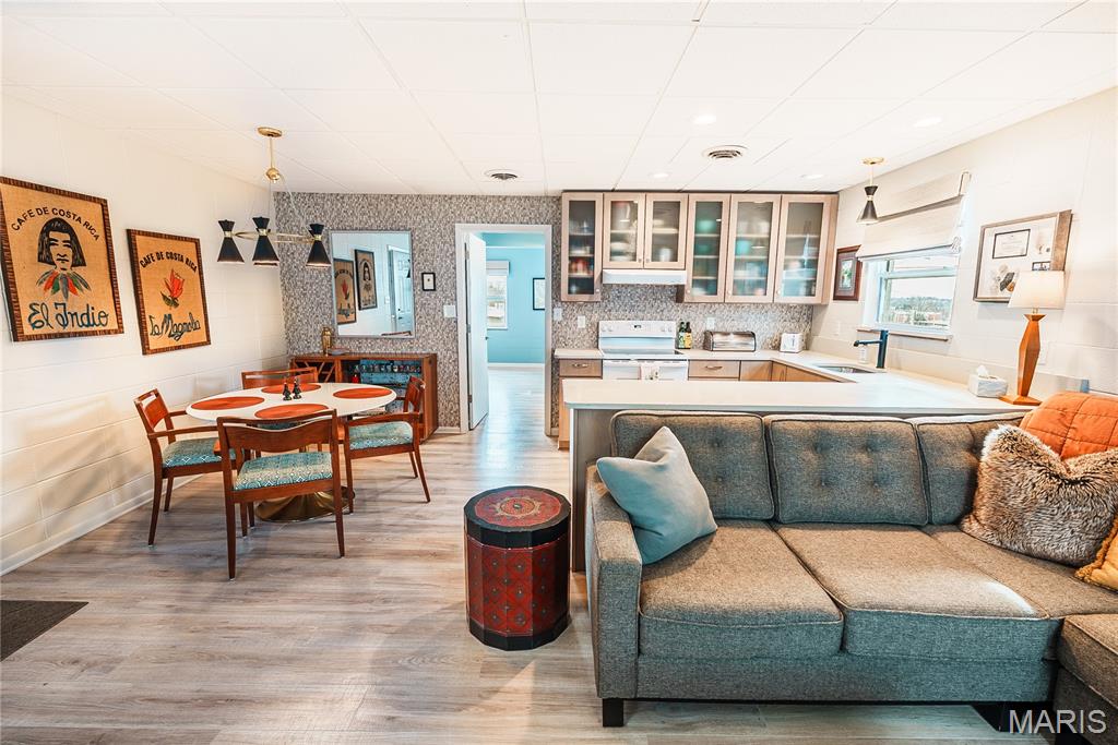 Longview Place - Commercial Sale