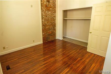St Louis, Missouri 63104, United States, 2 Bedrooms Bedrooms, ,1 BathroomBathrooms,Residential,Active,150053