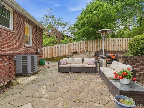 Tiny photo for 7439 Wellington Avenue, University City, MO 63130 (MLS # 26026769)