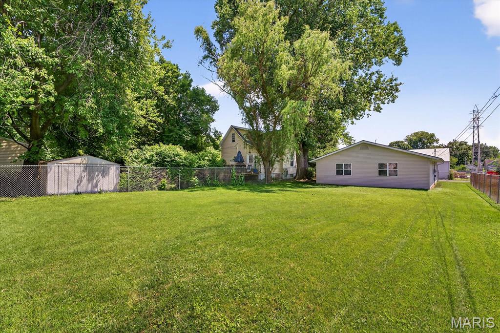 Edwardsville, Illinois 62025, United States, 3 Bedrooms Bedrooms, ,1 BathroomBathrooms,Residential,Active,164240