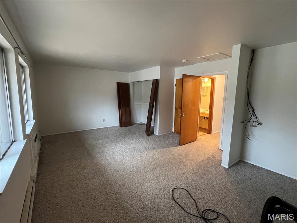 Hazelcrest Condo - Residential