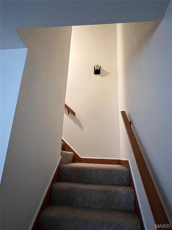 Hazelcrest Condo - Residential