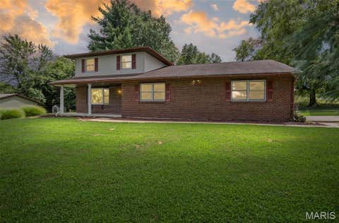 Photo of 21015 Hickory Street, Grafton, IL 62037 (MLS # 26046447)