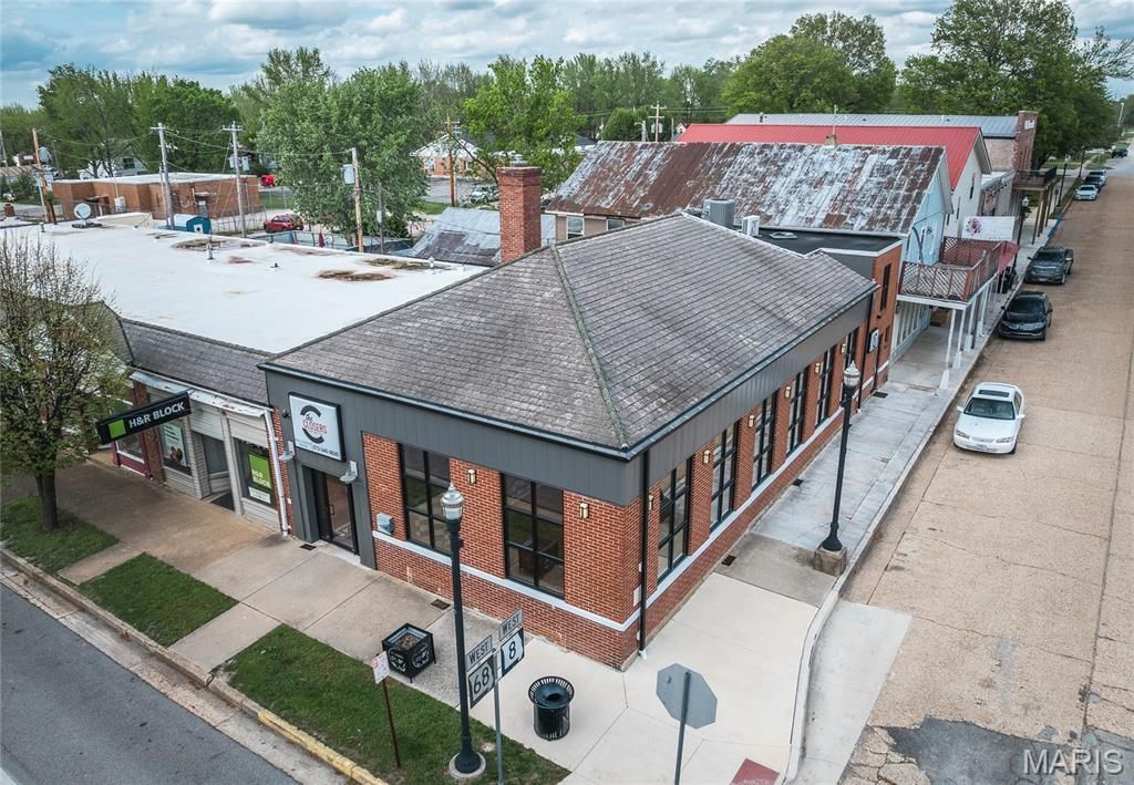 Photo of 100 N Jefferson Street, St James, MO 65559 (MLS # 26024240)