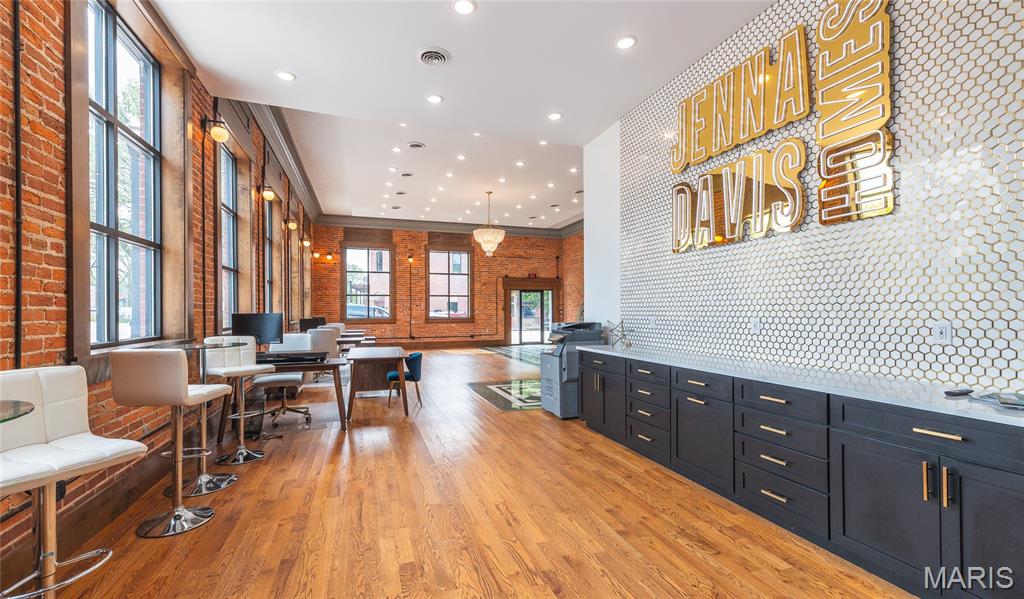 St James Sub - Commercial Sale