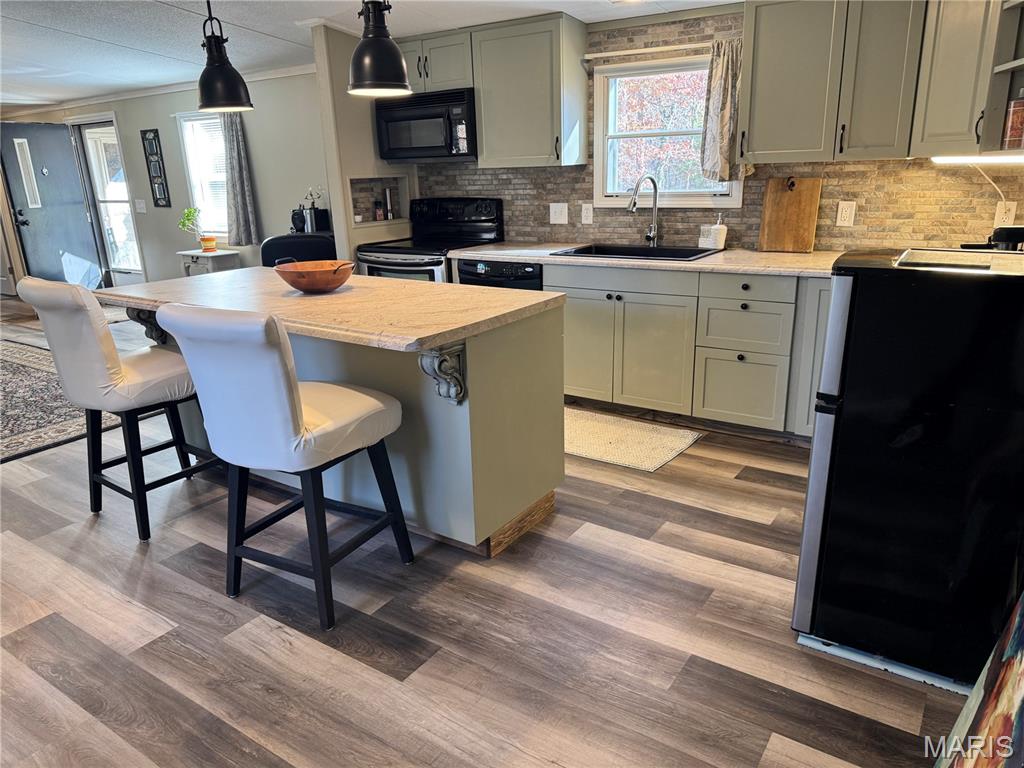 24620 Frontier Trail