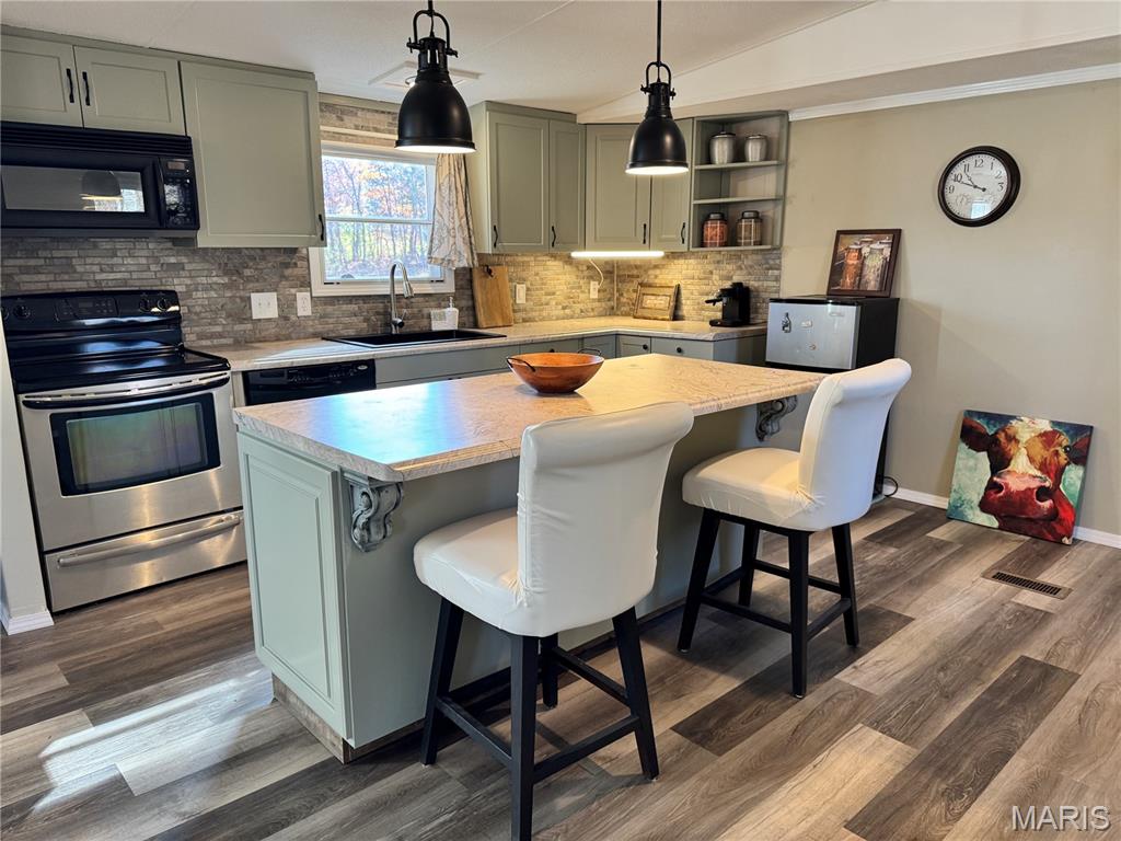 24620 Frontier Trail