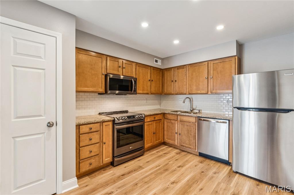 16518 Victoria Crossing Drive B