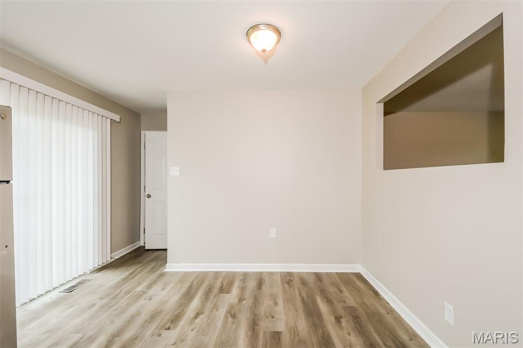 1126 Airglades Drive