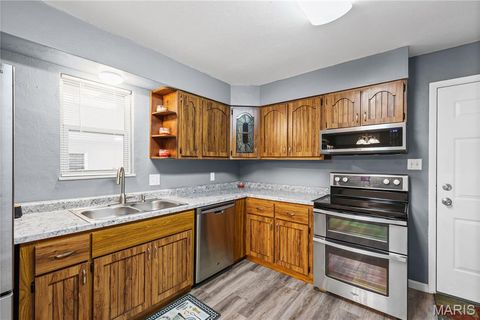 Tiny photo for 1963 Maple Lane, Arnold, MO 63010 (MLS # 26018669)