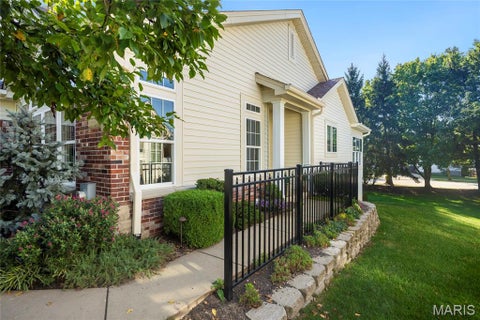 Tiny photo for 14762 Thornbird Manor Parkway, Chesterfield, MO 63017 (MLS # 26059414)
