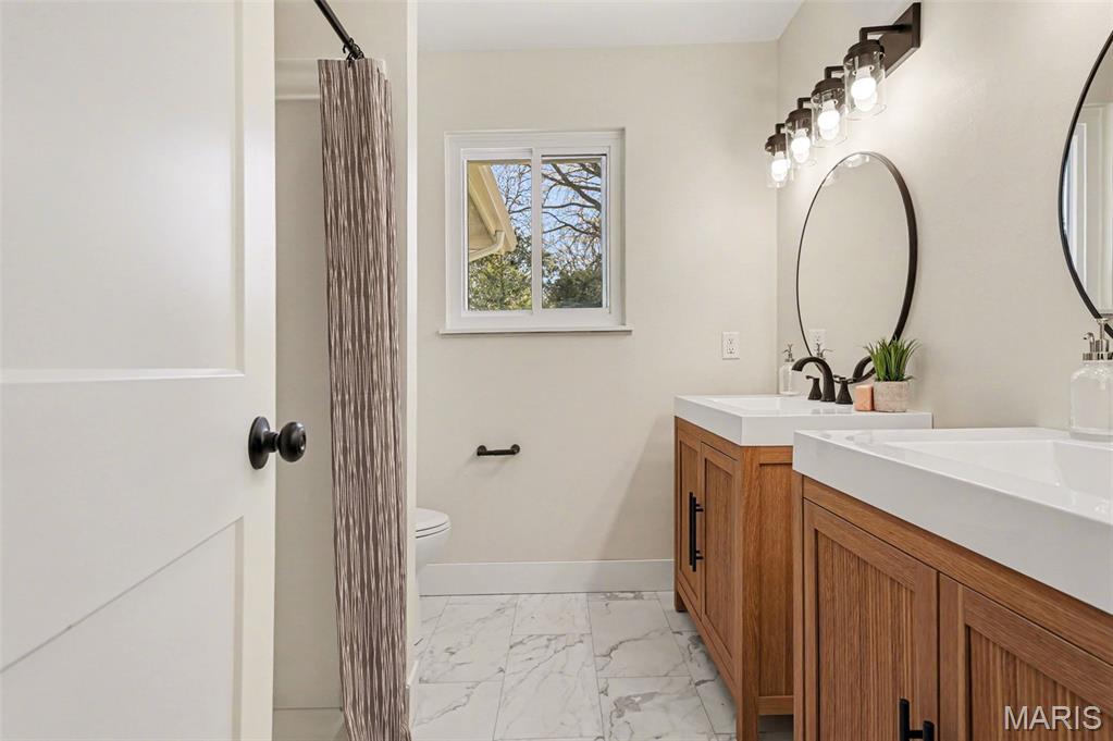 TODEBUSCH ACRES 1 & RESUB PT LOT 1 & A & B - Residential