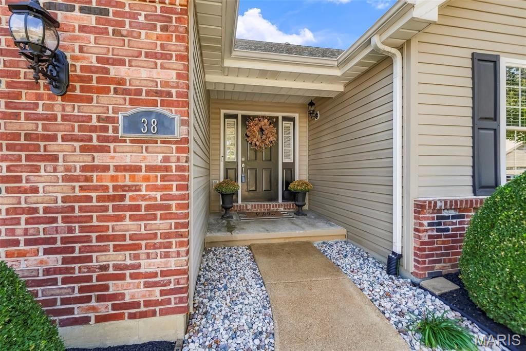 Photo of 38 Mountain Laurel Drive, St Peters, MO 63376 (MLS # 26067509)