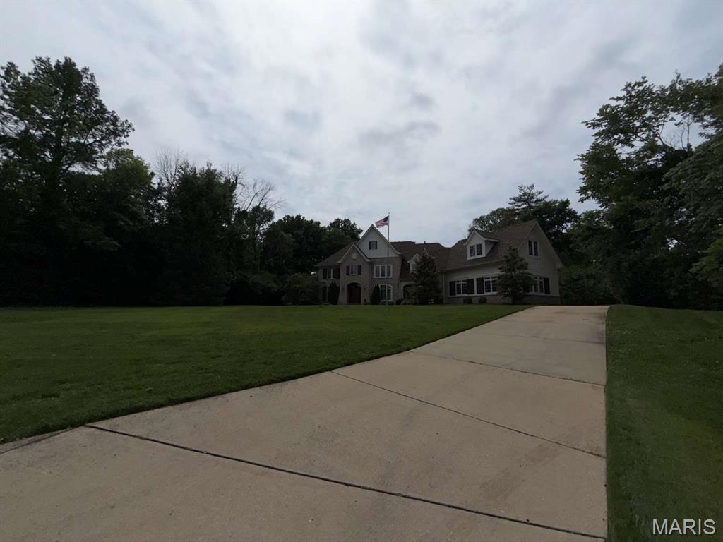 Town & Country Manor - Residential