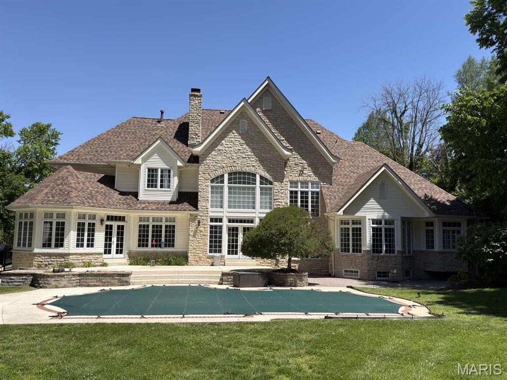 Town & Country Manor - Residential