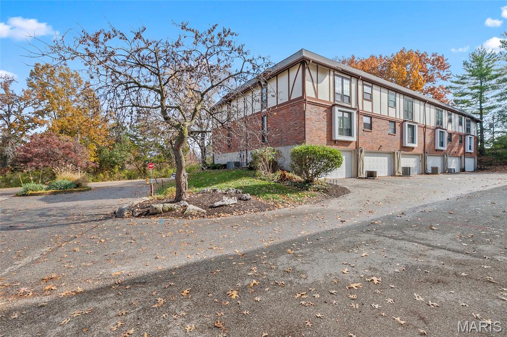 1026 Kehrs Mill Road 4