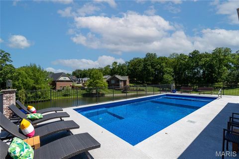 Tiny photo for 161 Darby Circle, Cape Girardeau, MO 63701 (MLS # 26029591)