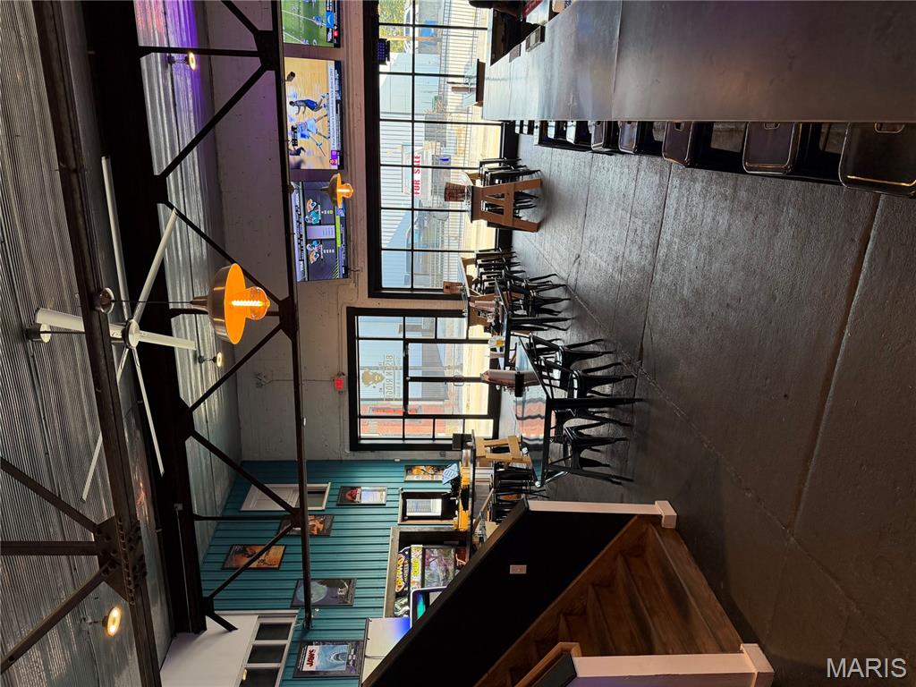 Troy - Commercial Sale