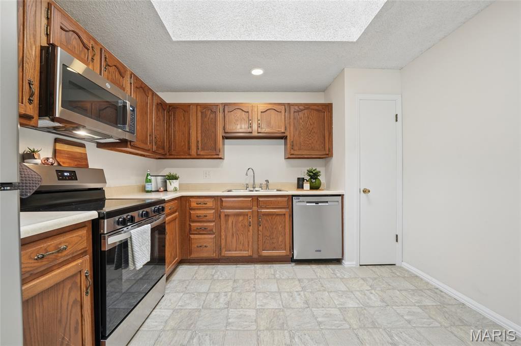 Autumn Lakes Condominum Fourth Amd - Residential