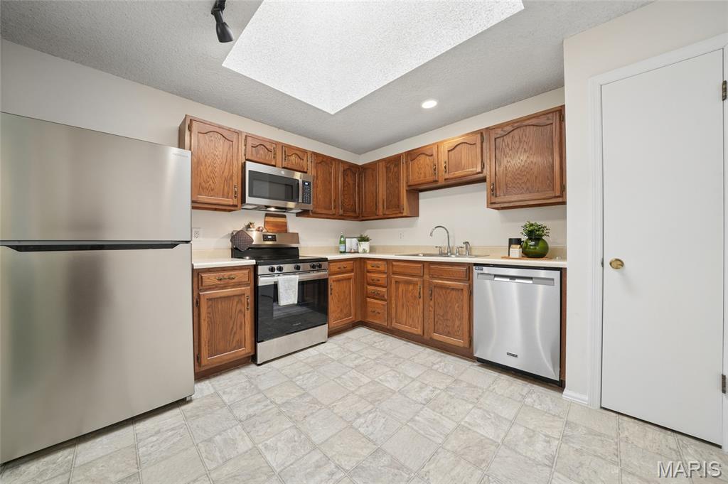 Autumn Lakes Condominum Fourth Amd - Residential