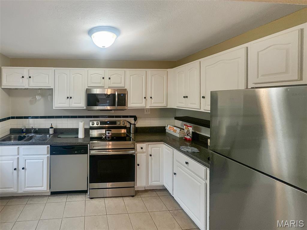 2806 Mohattan Lane