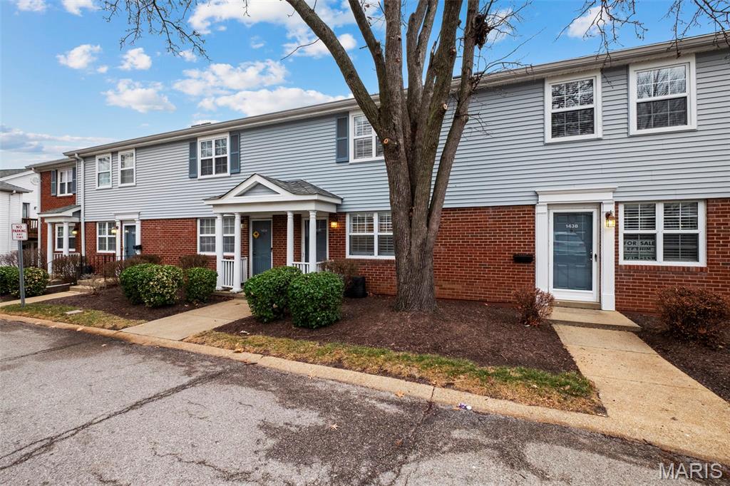 1436 Bluebird Terrace