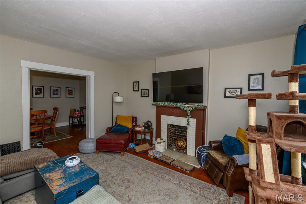 Morrison Peugnets Add - Residential Income