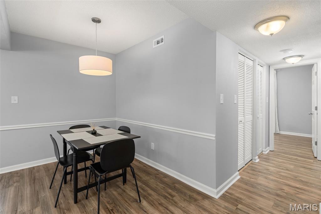 Brentwood Forest Condo Ph Eight - Residential