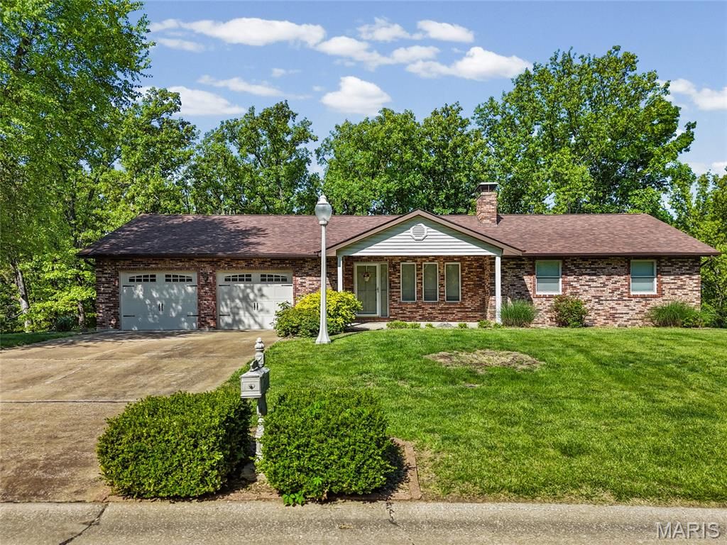 Photo of 125 Blue Ridge Trace, Festus, MO 63028 (MLS # 26024820)