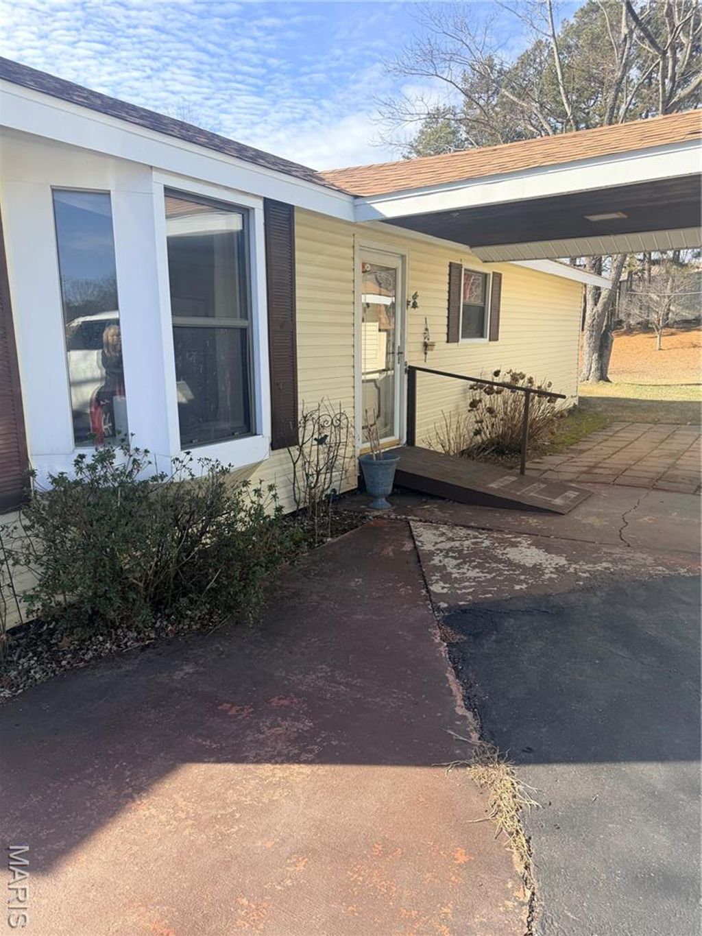 Photo of 1303 Highway Nn, Poplar Bluff, MO 63901 (MLS # 26004433)