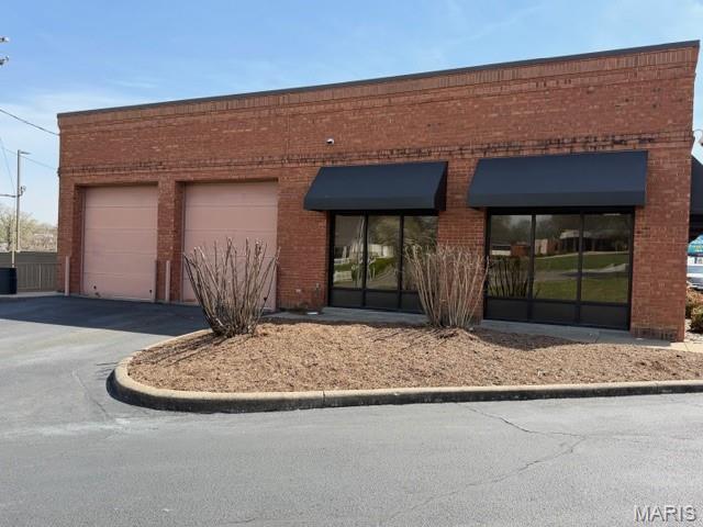 Slinkard - Commercial Lease