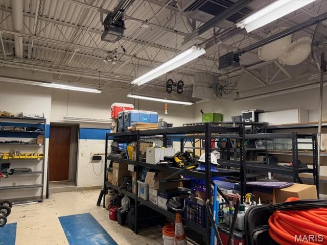 Slinkard - Commercial Lease