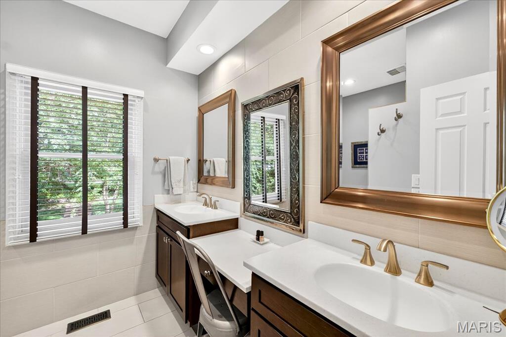 West Ladue - Residential