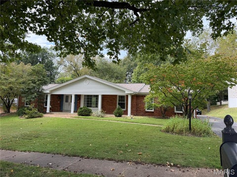 Tiny photo for 131 Portico Drive, Chesterfield, MO 63017 (MLS # 26065956)