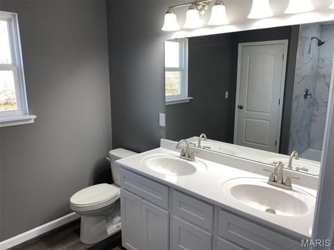 Tiny photo for 20 Chinkapin Court, Troy, MO 63379 (MLS # 26015570)