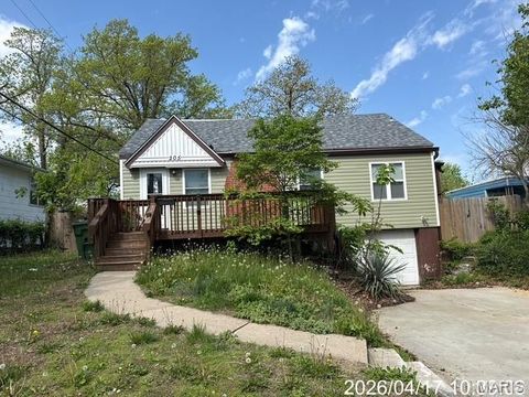 Photo of 205 Woodland Drive, Rolla, MO 65401 (MLS # 26030223)